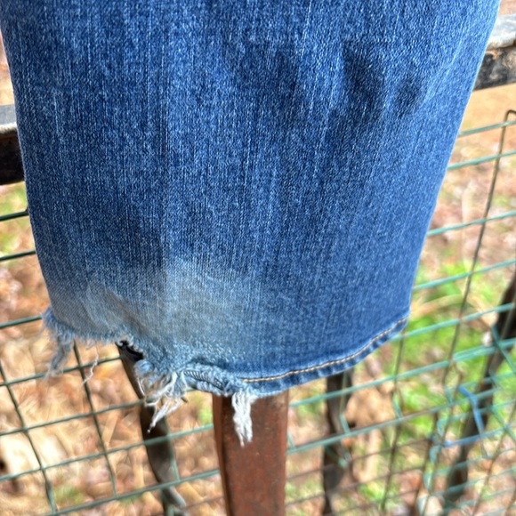 Old Navy Original Mid-Rise Denim Blue Jeans Petite Frayed Hem Distressed 12P - Picture 7 of 16